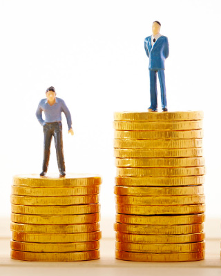 生涯年収の平均額・中央値は？一生で必要な資金と手取りをふやす方法を解説！