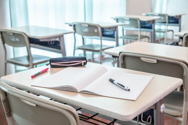 学費の負担を減らす方法はある?利用できる制度
