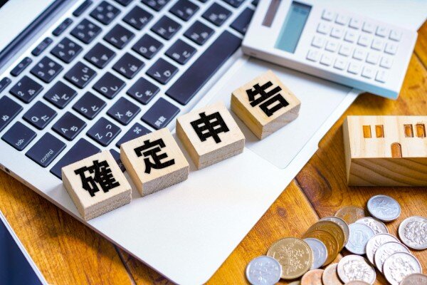 副業が軌道に乗ってきたら節税を!青色申告を始めるタイミング