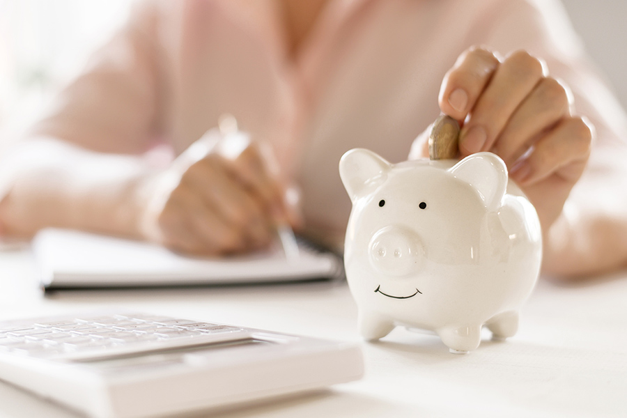 継続的な貯金の仕方とは?始める際の準備やケース別のコツも紹介