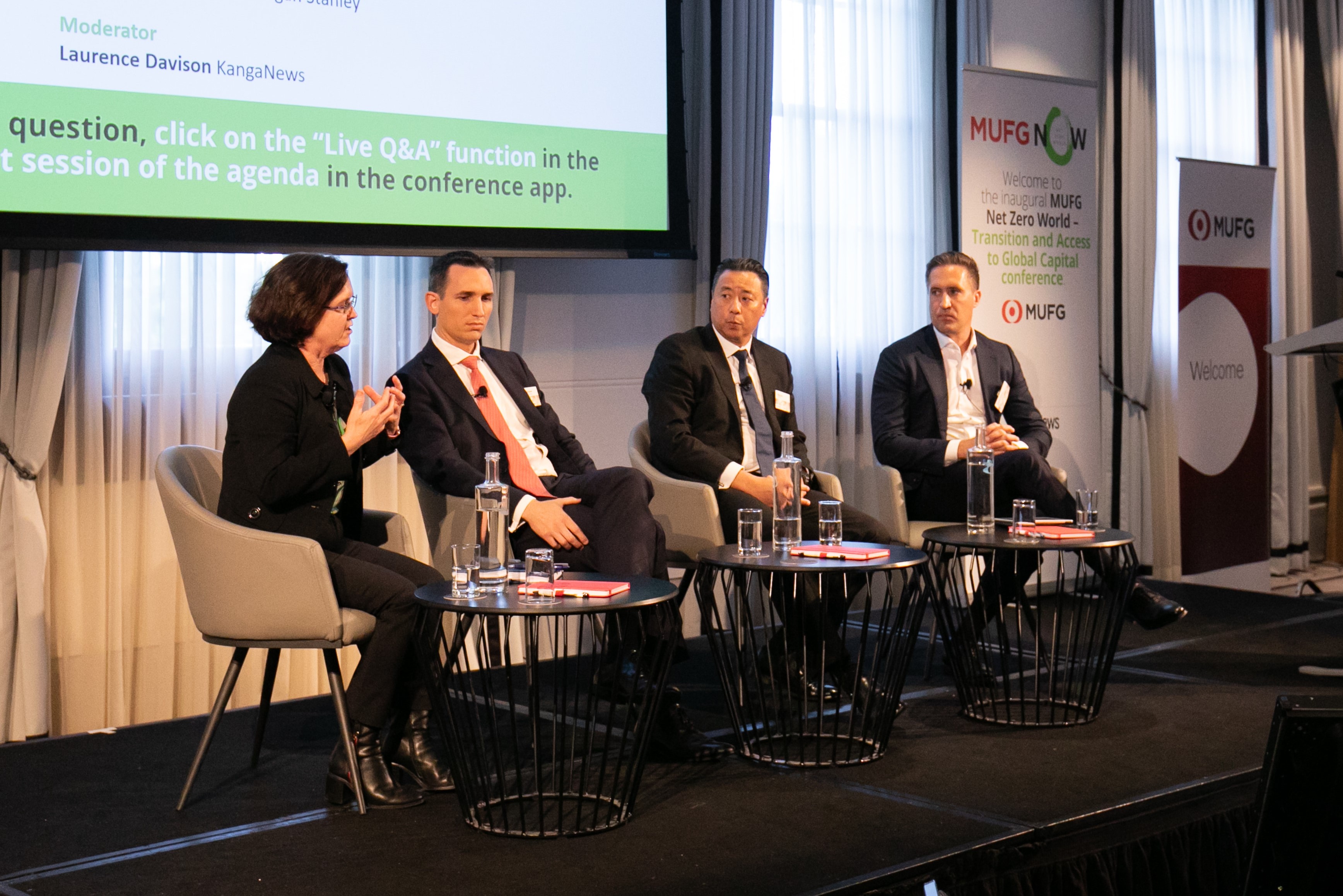Panel with Siong-1