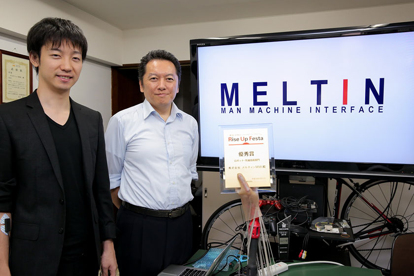 どこまでも人間に近い義手を目指す。メルティンMMIの「やわらかな機械」がつかむものとは?