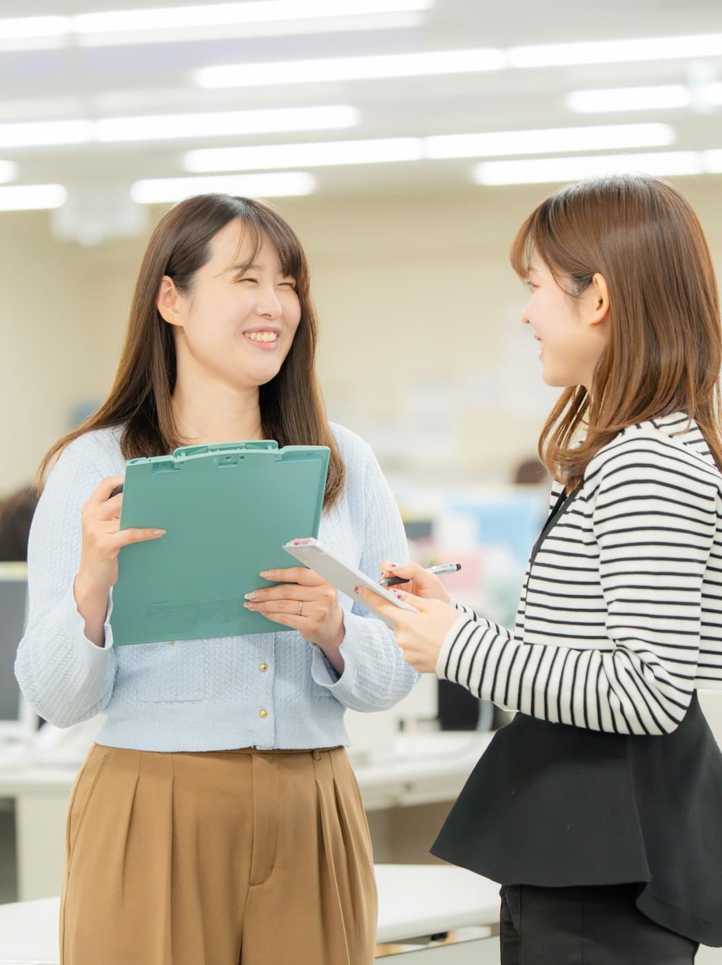 エム・ユー・センターサービス東京｜ダイレクト後方事務センター｜R.N