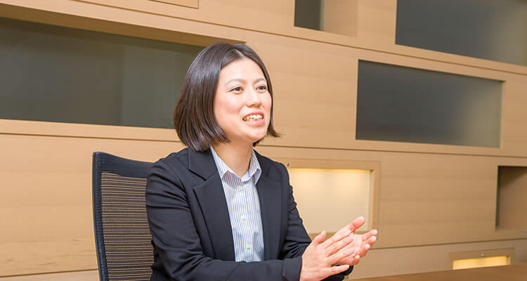 仲 由紀子インタビュー