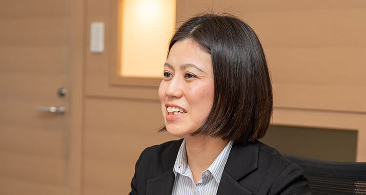 仲 由紀子インタビュー