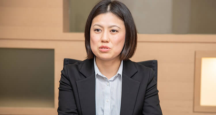 仲 由紀子インタビュー