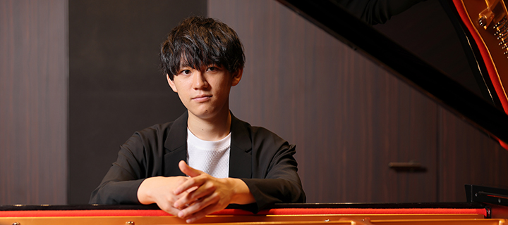 ピアニスト・音楽家 亀井聖矢　音楽のチカラで「想い」を未来へつなぐ